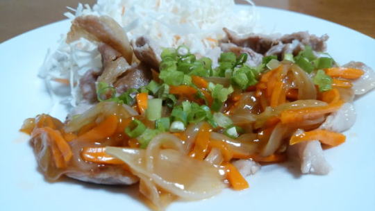 豚肉の野菜餡かけ