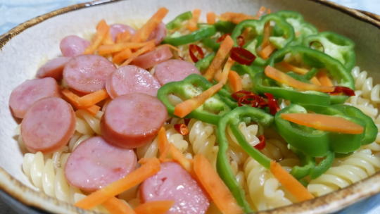 レンジで作る！ちょっとピリ辛和風パスタ