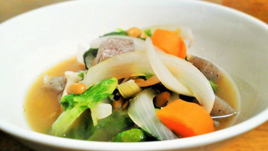 こんにゃくと納豆の野菜スープ